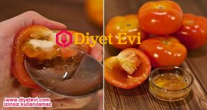 Domates Suyu Kürü ile 5 yaş Gençleşin : Yüzümüz gün içinde kir, makyaj ürünleri kalıntıları, ölü hücreler ve dışarıdan gelen yabancı maddelere maruz kalarak tıkanır. Tıkanan deri gözeneklerindeki yağ bezleri savunmaya geçerek daha çok çalışır . Bu yüzden de hava alamayan deri akne oluşturur kızarır ve enfeksiyon oluşturur.Bu durumda bir sürü para verip sivilce giderici kremler yüz temizleme losyonları ve akne giderici merhemler alırız. Pahalı ürünlere para vermenize gerek yok çünkü domates suyunu harika bir çözüm olarak cildinize kullanabilirsiniz. Okumaya devam etmek için görsele tıklayın ve 2. fotoğrafa geçin.