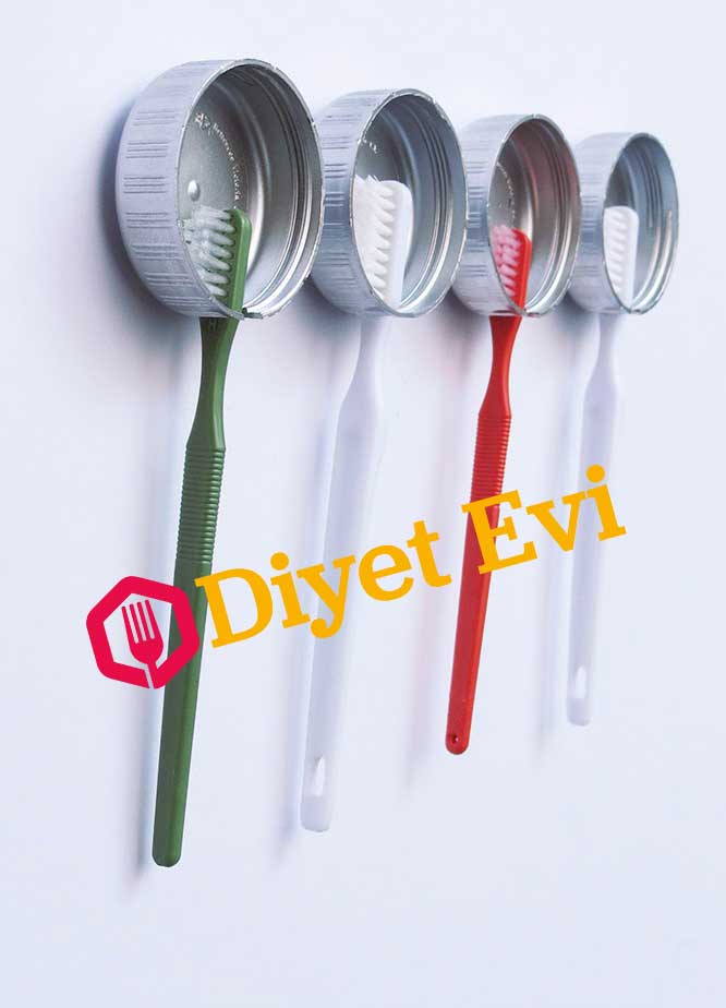 Lütfen bu haberimiz ilginizi çekti ise sosyal medya hesaplarınızda paylaşarak daha fazla insana ulaşmasını sağlayın :)