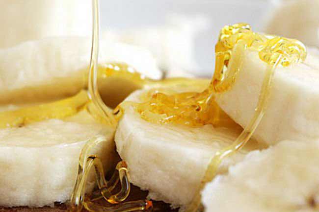 En iyisi de karışımın tadının öksürük şurubuna nazaran harika olması. Kış kendini yavaşça hissettirirken, bu karışıma ihtiyacınız olacak. Denemekten zarar gelmez! Karışım için gerekli malzemeler ve tarif için görsele basın ve 3. fotoğrafa geçin.