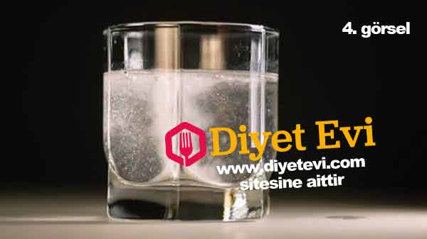 Böylelikle tüm odalardaki negatif enerjileri temizlemiş olacaksınız Lütfen paylaşarak daha fazla insana ulaşmasını sağlayın. www.diyetevi.com sitesine aittir